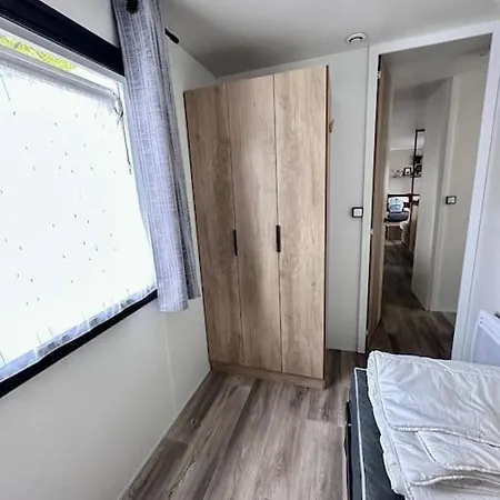 381 Emplacement Prestige A La Reserve 4* Lägenhet Gastes